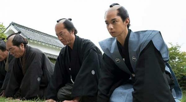 千葉雄大、ちょんまげ姿も美しすぎ！ 天使系＆ヌクメンの“奇跡のアラサー”に迫る