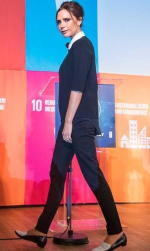 ヴィクトリア・ベッカム、「もうハイヒールの靴は履けない」と敗北宣言！