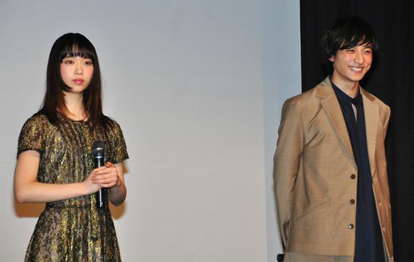 森川葵＆小関裕太、映画の中で食べたカレーのマズさに絶句！