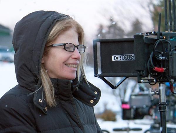 【特別映像】『クーパー家の晩餐会』キャストの隠れた才能に監督もびっくり？