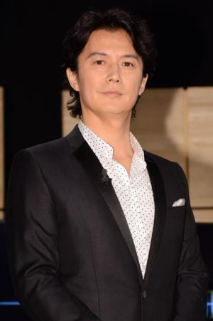 福山雅治、新婚生活では「歌わないですよ（笑）」