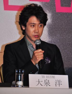 大泉洋、レオ様を意識！ 銃を構えるシーン酷似に「やられた！」