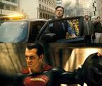 2大ヒーローが戦う理由とは!? 『バットマン vs スーパーマン』それぞれの特別映像解禁
