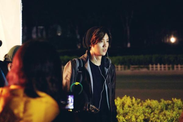 ルハン、キレキレの体当たりアクション！『見えない目撃者』メイキング映像到着