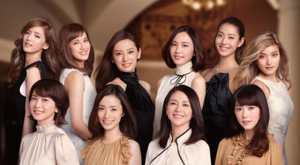 小泉今日子＆新垣結衣＆ローラら10人で美の競演！