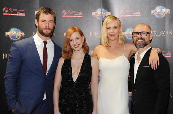 シャーリーズ・セロン、クリス・ヘムズワースら豪華スターがUSSに集結！『スノーホワイト』アジア・プレミア