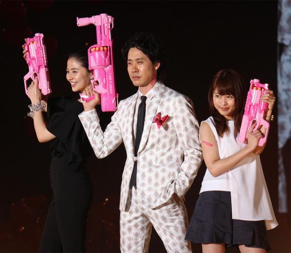 大泉洋、人生初のランウェイに「僕の方に視線を感じなかった」