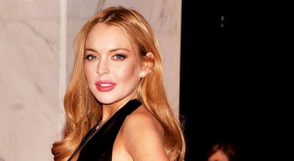 リンジー・ローハン、年下のビジネスマンとやっぱり婚約？