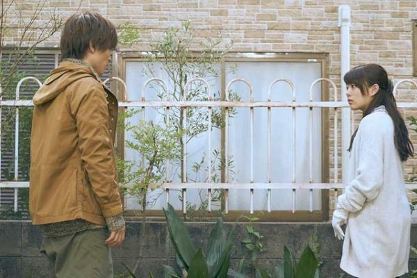 岩田剛典は“野草王子”!? 高畑充希に最初に教えた珍名植物とは？『植物図鑑』