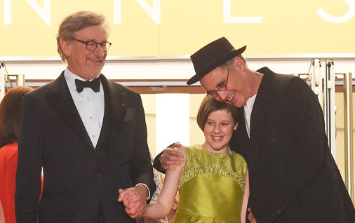 スピルバーグ監督『BFG』主演の新星、カンヌで「やったー！」 初映像も到着！