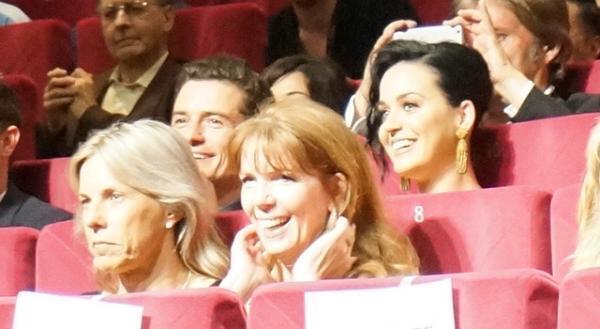オーランド・ブルーム＆ケイティ・ペリー、カンヌで熱愛ぶりをみせる