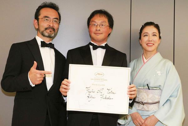 浅野忠信主演『淵に立つ』、カンヌ「ある視点」“審査員賞”受賞！「最高です！」