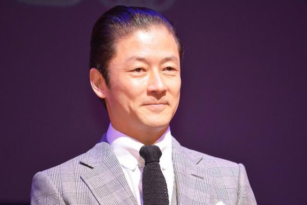 山田涼介、新人賞に輝く！共演・浅野忠信に感謝「映画に貢献できる役者になりたい」