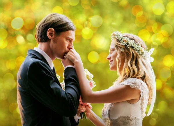 【予告編】ニコラス・スパークス原作の新たな感涙ラブストーリー『きみがくれた物語』