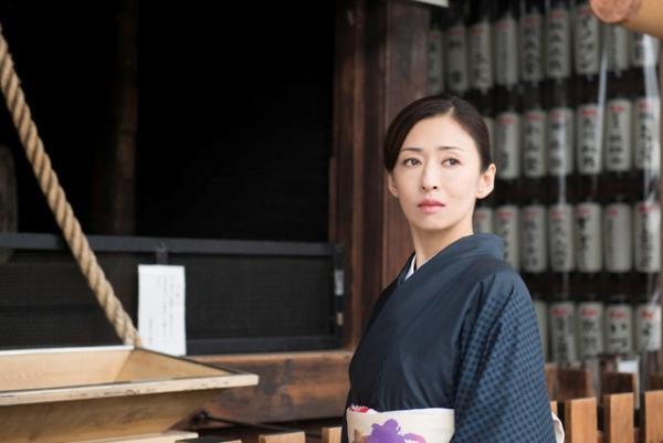 松雪泰子、橋本愛＆成海璃子の母に！川端康成「古都」映画化