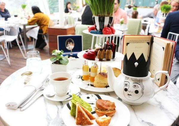 【アリスのはじまりを紐解く旅】マッドハッターのお茶会に参加!? ロンドンの「マッドハッターティー」に潜入＜番外編＞