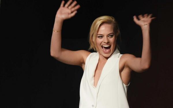 マーゴット・ロビー、「人生で一番恥ずかしい写真」が衝撃的！