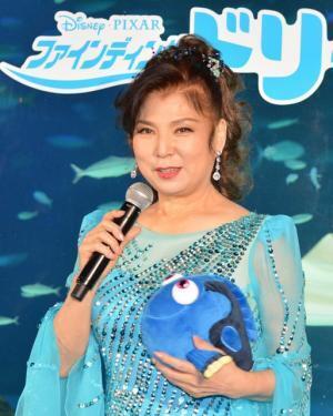 本人役で登場の八代亜紀、『ドリー』劇中で名前を呼ばれ「ドキッとする」