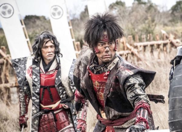 中村勘九郎の“猿飛佐助”ら『真田十勇士』、キメてる場面写真が一挙解禁
