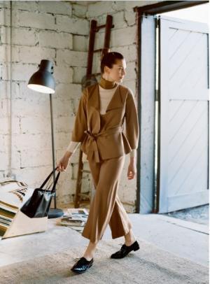 ユニクロと英国生まれのデザイナー ハナ・タジマ氏とのコラボレ―ションが発売中！