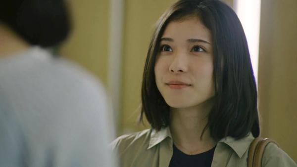 松岡茉優、“母”吉田羊のエールに特大スマイル！家族のあたたかさ描く新CM