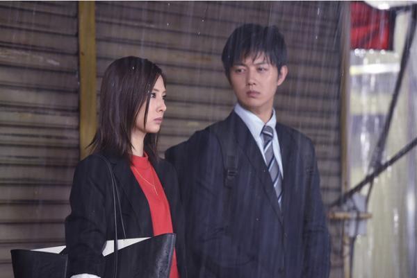 女同士が物件の取り合い！万智に勝ちたい庭野は…「家売るオンナ」第5話