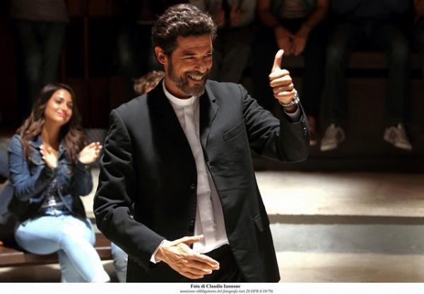 【特別映像】こんなカリスマ神父に人生相談したい！『神様の思し召し』本編シーン到着