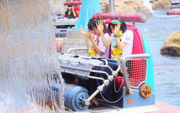 【ディズニー】暑さぶっ飛ぶ“びしょ濡れ”バージョン登場！期間限定「アクアトピア」