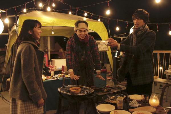 福士蒼汰＆小松菜奈＆東出昌大、仲良しメイキングショット解禁！『ぼくは明日、昨日のきみとデートする』