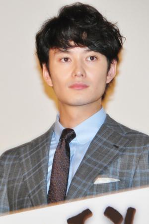 生田斗真、岡田将生に「プライベートはどうなの？」と芸能レポーターばりに切り込む