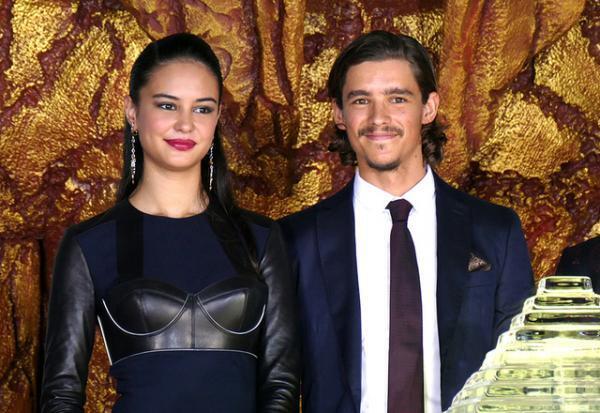 キスマイ玉森裕太、『キング・オブ・エジプト』俳優と対面　「イケメン」「クール」と褒め合い