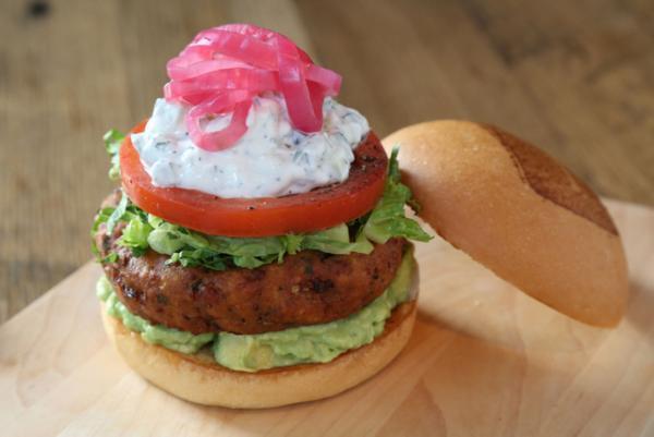 LA発「UMAMI BURGER（R）」が初上陸！ 2020年までに全国10店舗展開