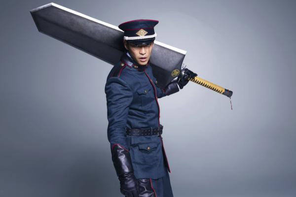 大東駿介、福士蒼汰主演『曇天に笑う』に参戦！ 重量のある斬馬刀の扱いに苦労