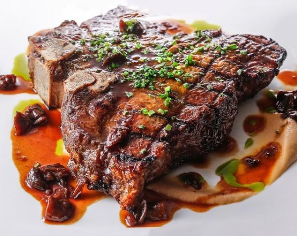 カリフォルニア発「アレクサンダーズ ステーキハウス」が汐留に日本初オープン！