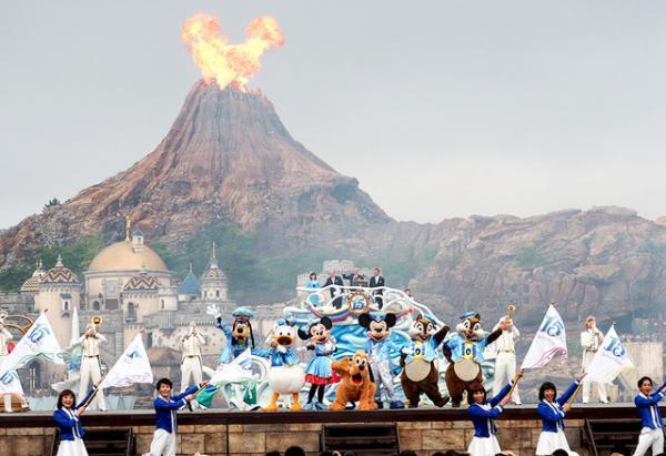 【ディズニー】「きらめく海へ！」東京ディズニーシー開園15周年セレモニー盛大に開催