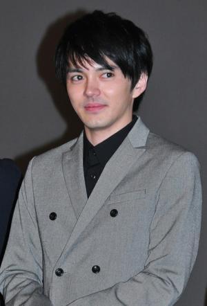 林遣都、淵上泰史との濃厚シーンは「いい味」　川口春奈も「まんざらでもないのが伝わってきた」と証言