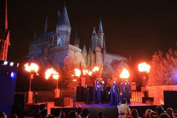 【USJ】闇の魔法にゲスト絶叫！“デス・イーター”降臨のオープニング・セレモニー開催