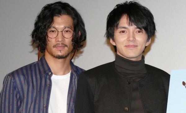 林遣都、男同士のキスに放心状態！「むさぼるようなキス」