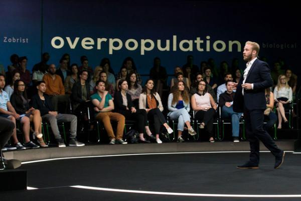 【特別映像】『インフェルノ』原作者ダン・ブラウンが明かす“究極の選択”とは？