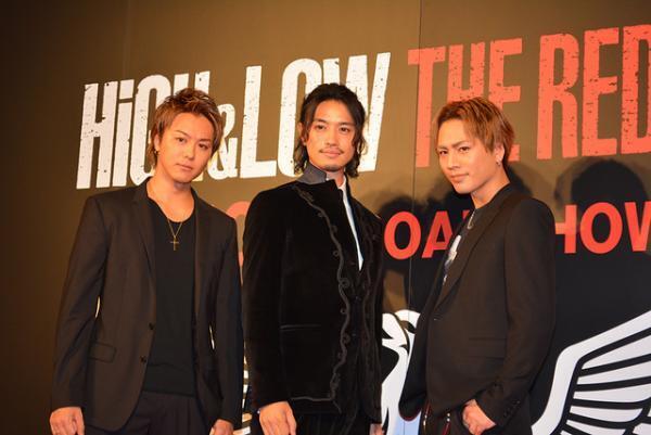 斎藤工、TAKAHIRO＆登坂広臣に挟まれ思わず「いい匂い」