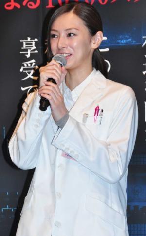 北川景子、解剖シーン＆内臓のホルマリン漬けが展示の現場に“焼き肉弁当”を差し入れ!?