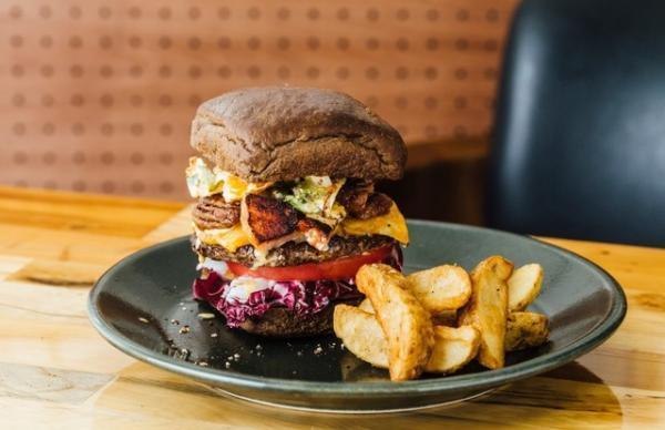 「J.S. BURGERS CAFE」が「ACME Furniture 渋谷店」の2Fに移転！ お洒落なACMEバーガー登場