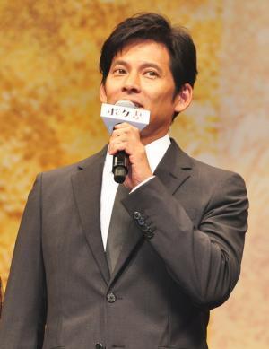 織田裕二、森カンナに「初恋の人でした」と告白され汗だく！