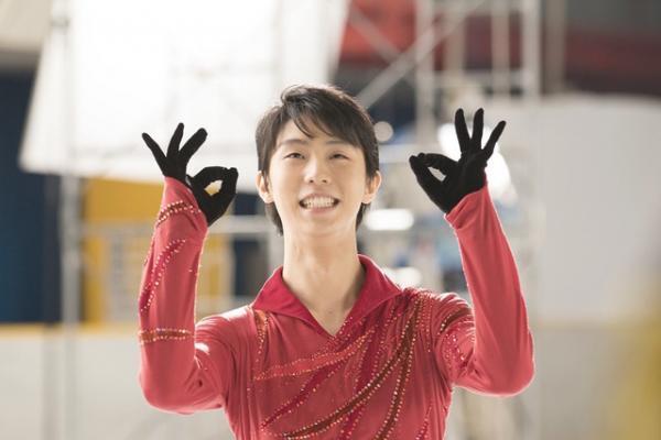浅田真央＆羽生結弦、リンクでときめく！「コブクロ」書き下ろし曲に乗せた新CM到着