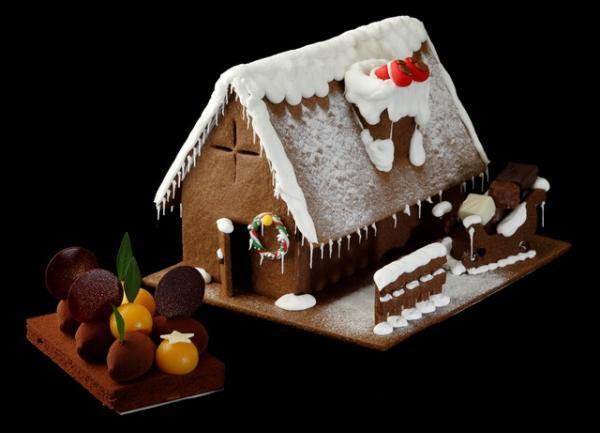 【3時のおやつ】お菓子の家など、ユーモア溢れるパレスホテル東京のクリスマスケーキ