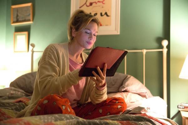 【特別映像】キャリアウーマンになったブリジットの部屋を公開！『ブリジット・ジョーンズの日記』