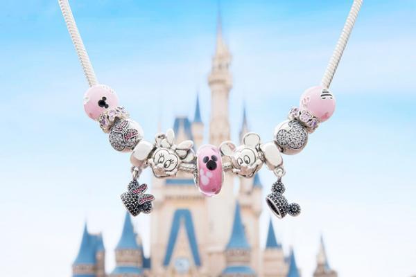 【ディズニー】ジュエリーブランド「PANDORA」のスペシャルジュエリーがTDRに初登場！