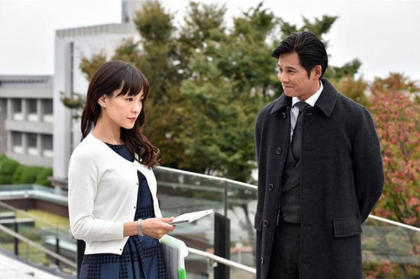 国仲涼子、“天空の密室殺人”との関わりは…!?　「IQ246」第4話