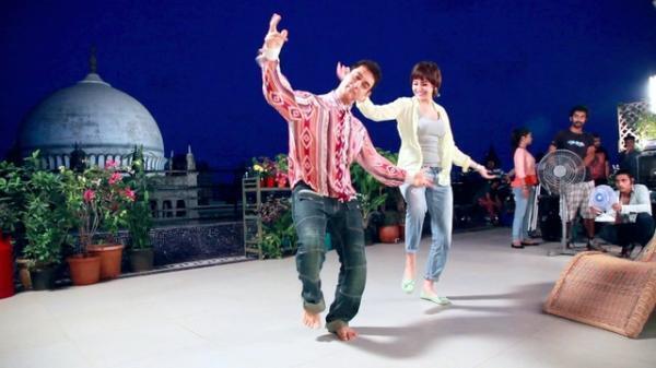 【特別映像】『きっと、うまくいく』主演＆監督コンビの『PK』、へんてこダンスシーン到着