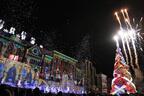 【USJ】今年最後のクリスマスツリーが点灯！神々しい輝きで6年連続ギネス記録更新